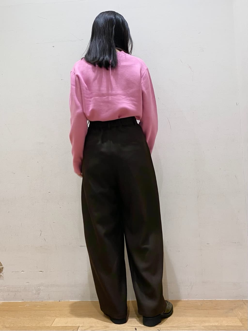みなみさんの「OPAQUE.CLIP｜チェーン刺繍ロゴニット【洗濯機OK】」を使ったコーディネート