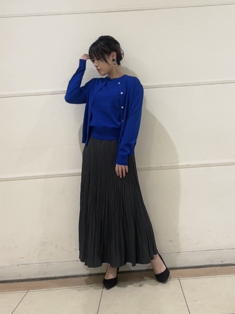 watanabeさんの「UNTITLED｜【アンサンブル可/薄手】ベーシッククルーネックカーディガン」を使ったコーディネート