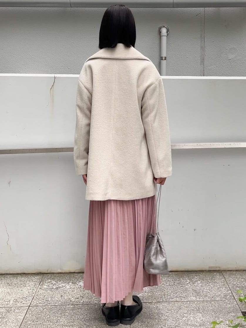 NATSUMIさんの「grove｜ふんわりまとう、オーバーサイズテーラーコート」を使ったコーディネート