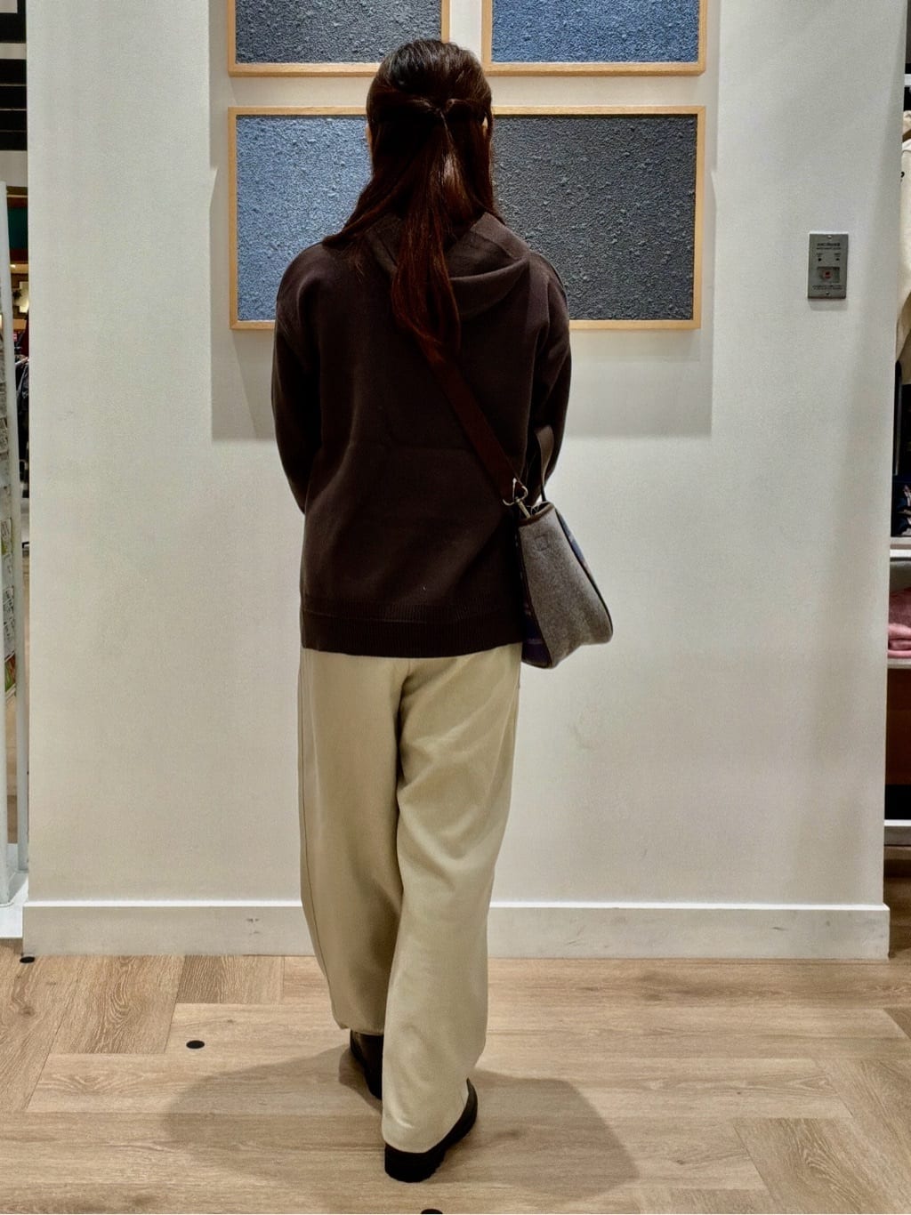 maruさんの「Dessin｜【洗える／体型カバー】ちょうどいいニットパーカ」を使ったコーディネート
