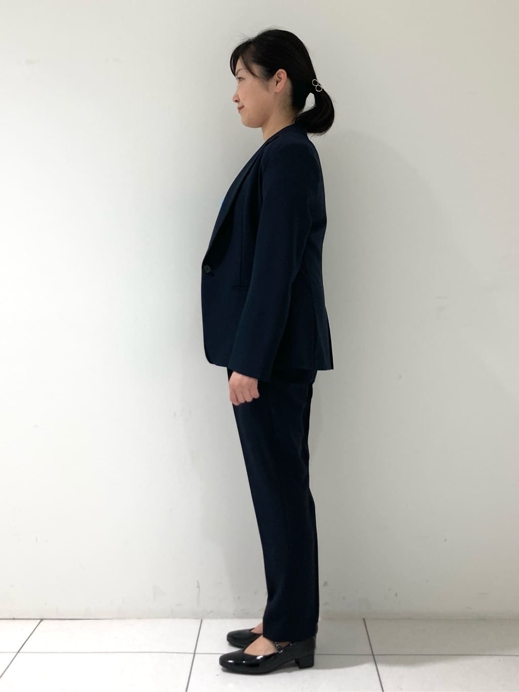 momokoさんの「INDIVI｜【定番スーツ／UVケア／洗える】ウール調テーラードジャケット」を使ったコーディネート