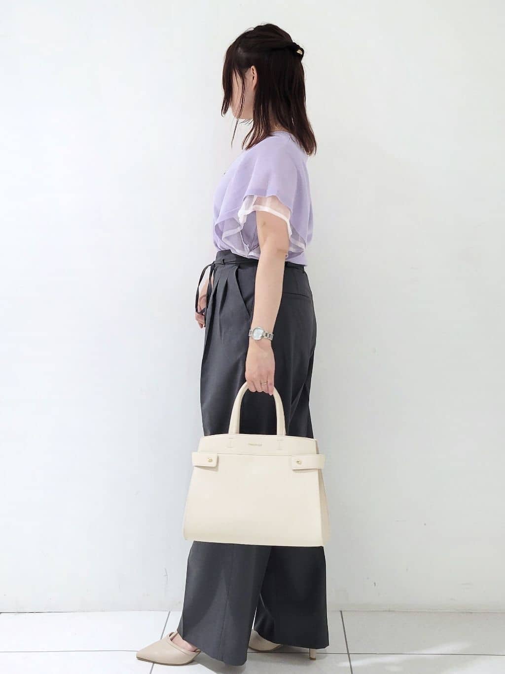 kinaさんの「index｜ストレッチ2タックワイドパンツ【洗濯機洗い可／接触冷感／吸水速乾】」を使ったコーディネート