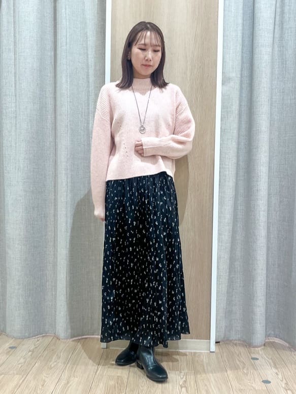 みーちゃんさんの「grove｜クラシカルな佇まい 大人のステンカラーロングコート」を使ったコーディネート