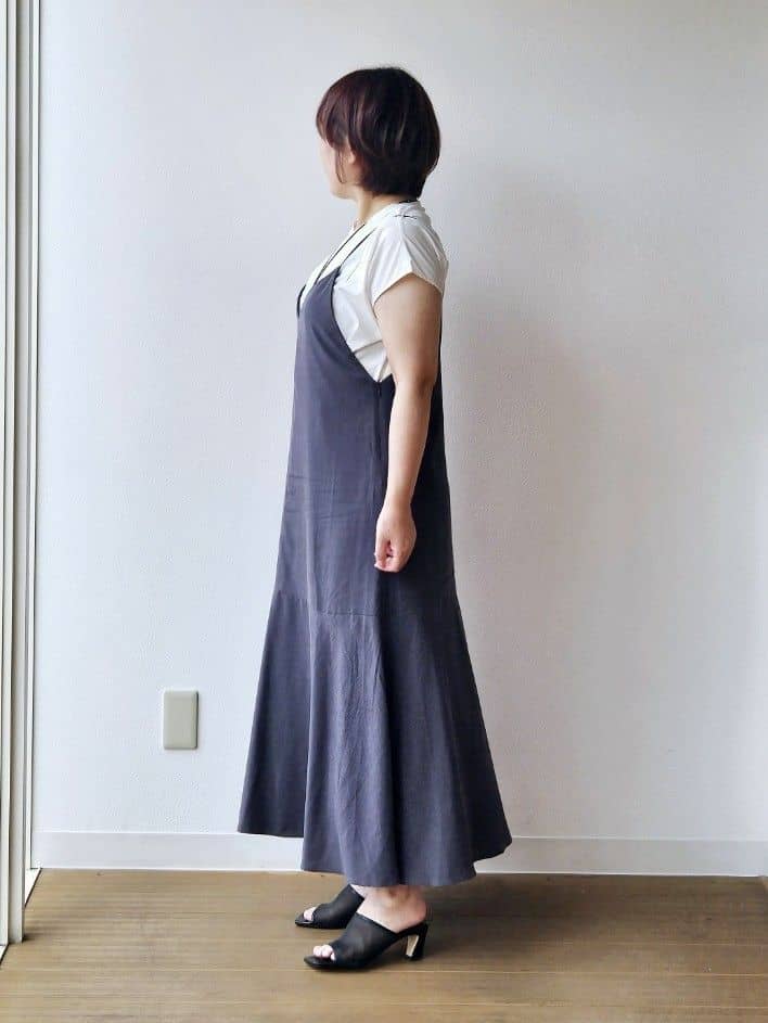 やじまさんの「UNTITLED｜【洗える/Tシャツ】ツイストプルオーバー」を使ったコーディネート