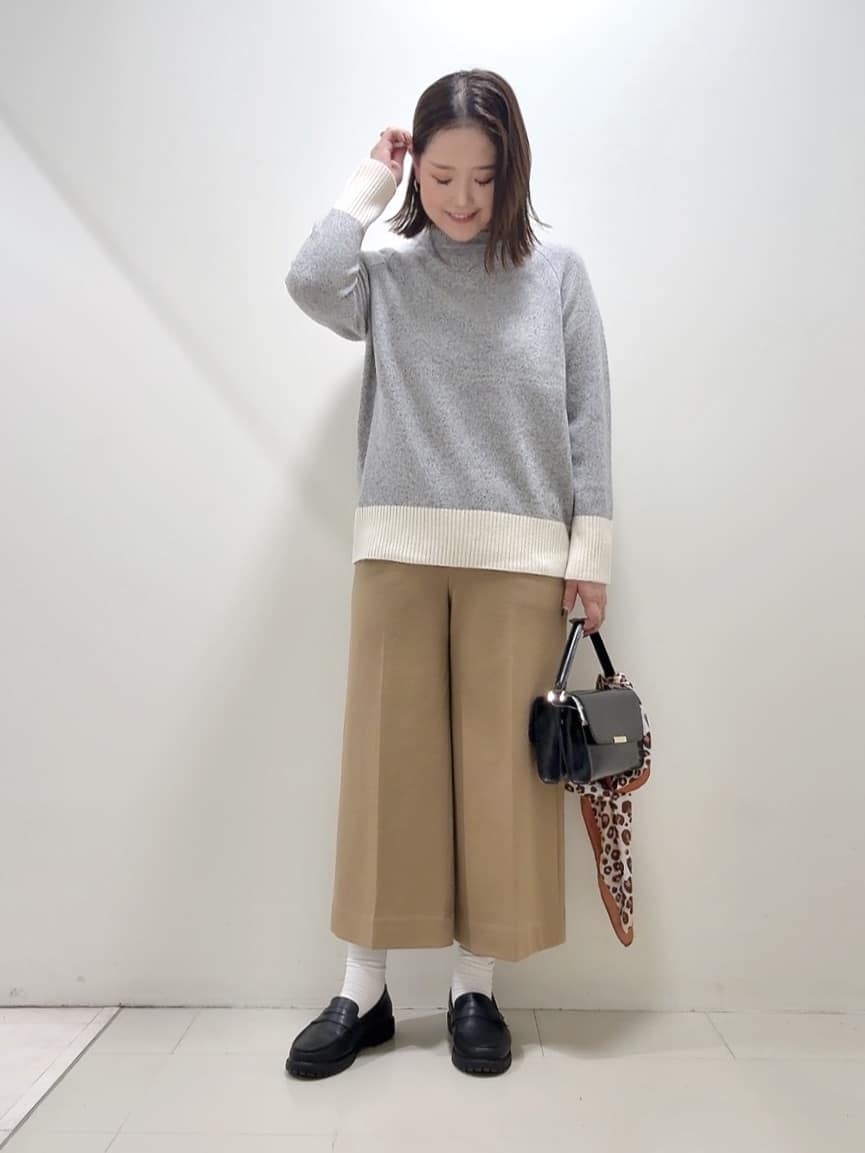 YUIさんの「UNTITLED｜【重ね着もおすすめ/洗える】ウールカシミヤ クルーネックニット」を使ったコーディネート