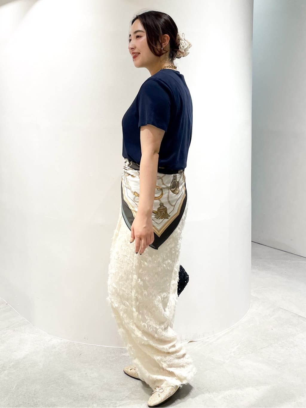 かりんさんの「OPAQUE.CLIP｜《5色展開》ベーシックTシャツ【洗濯機洗い可／UV／接触冷感】」を使ったコーディネート