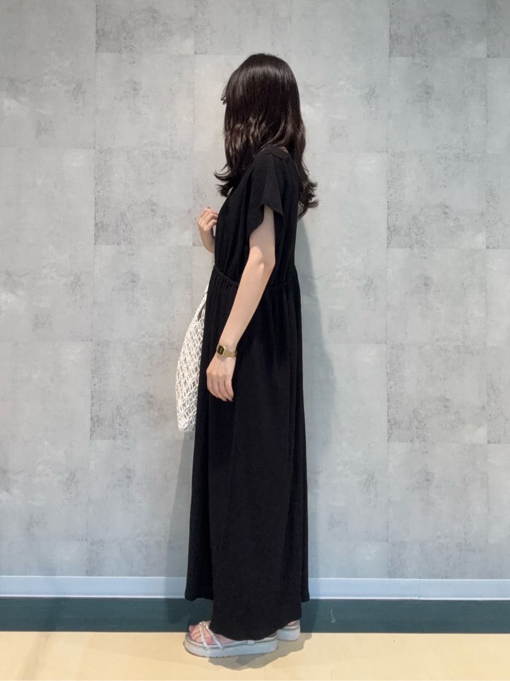 AOIさんの「SHOO･LA･RUE｜【前後2WAY】さらりと大人上品に 楊柳フレンチワンピース」を使ったコーディネート