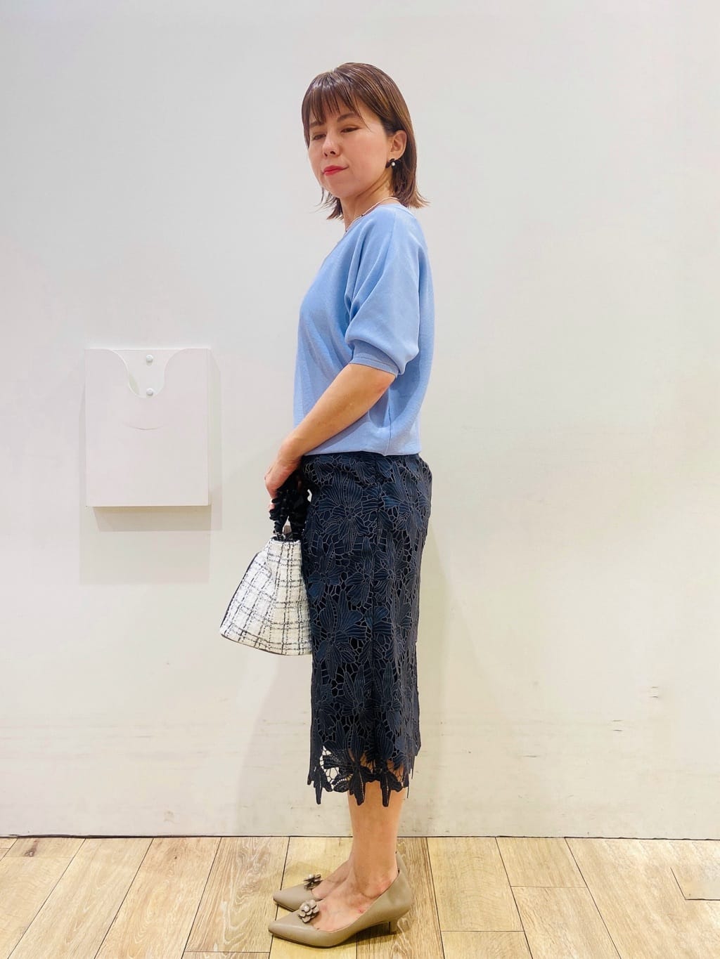 YUKOさんの「index｜《5色展開》前後2WAY ドルマンスリーブニット【UVケア／抗ピル／洗濯機洗い可】」を使ったコーディネート