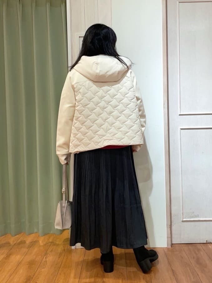 ke-yさんの「SHOO･LA･RUE｜【S-LL】異素材使いが目を惹く キルトフードブルゾン」を使ったコーディネート