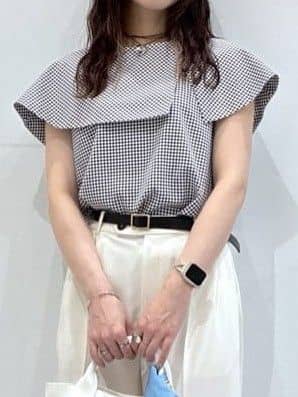 komaさんの「OPAQUE.CLIP｜◆ストレッチタックワイドパンツ【洗濯機洗い可】」を使ったコーディネート