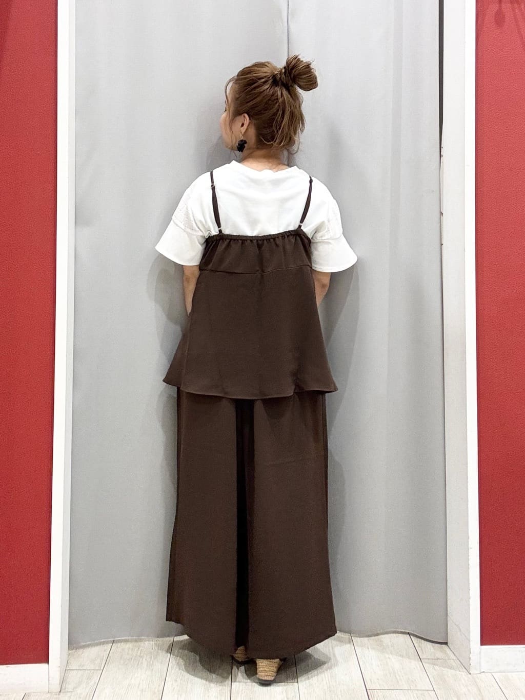 shioさんの「SHOO･LA･RUE｜【S-LL/セットアップ可/ひんやり】女性らしさ溢れる ティアードキャミソール」を使ったコーディネート
