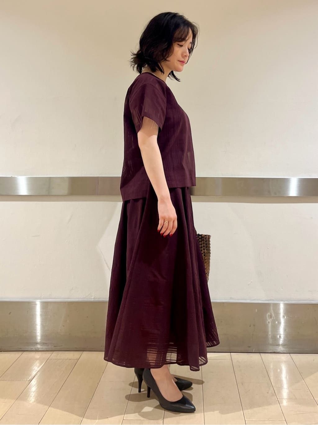 ちりんさんの「UNTITLED｜【セットアップ可/後ろウエストゴム】シアーチェックスカート」を使ったコーディネート