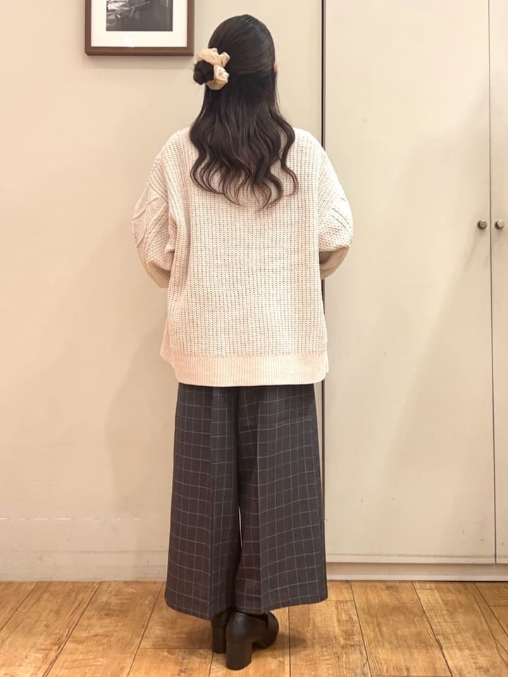 AIRIさんの「SHOO･LA･RUE｜【着丈選べる】大人のきれいめスタイルに ウールフィール ワイドパンツ」を使ったコーディネート