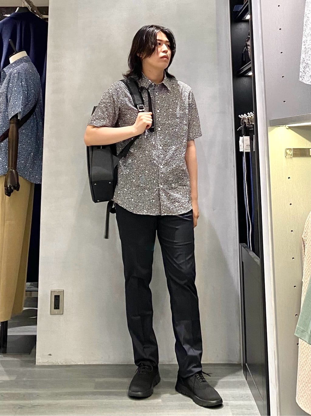 nishiさんの「TAKEO KIKUCHI｜【抗菌防臭】COOL DOTS（R）ドビープリント ジャケット」を使ったコーディネート