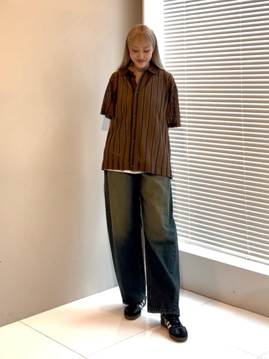 mさんの「tk.TAKEO KIKUCHI｜バレルシルエットパンツ（デニム＆カラーパンツ）」を使ったコーディネート
