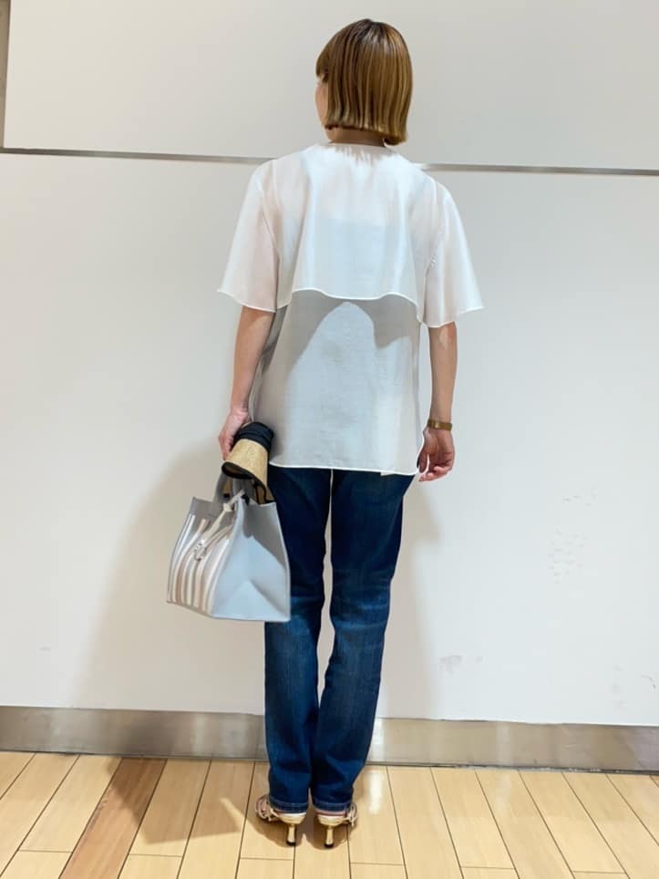 あやさんの「UNTITLED｜【Healthy DENIM&times;UNTITLED】別注 R Mrytle（リマートル）テーパードデニム」を使ったコーディネート