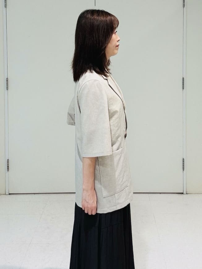 makiさんの「UNTITLED｜【吸水速乾/洗える】ハーフスリーブジャケット」を使ったコーディネート