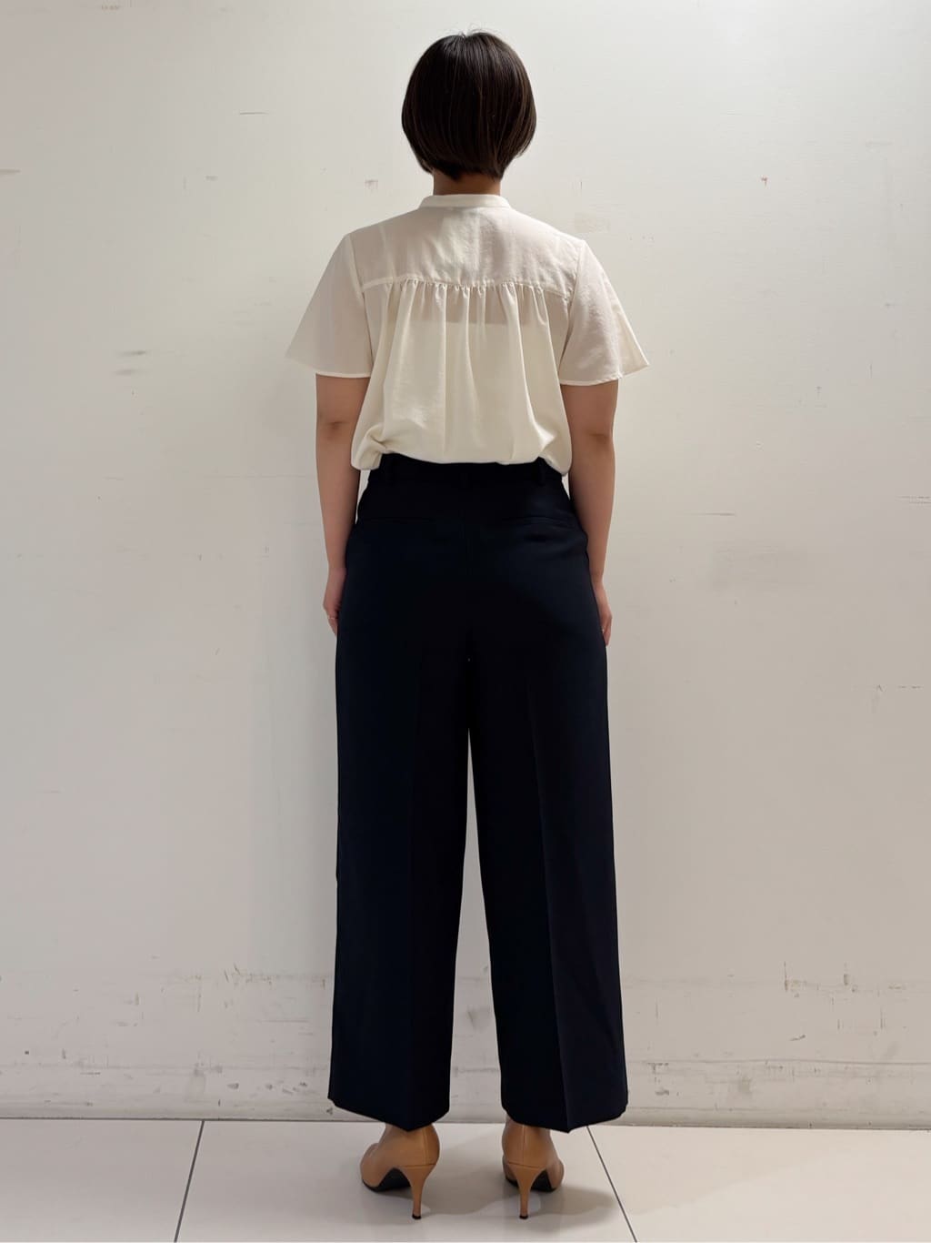 yasukoさんの「COUP DE CHANCE｜【手洗い可／日本製】センタープレス ストレートパンツ」を使ったコーディネート