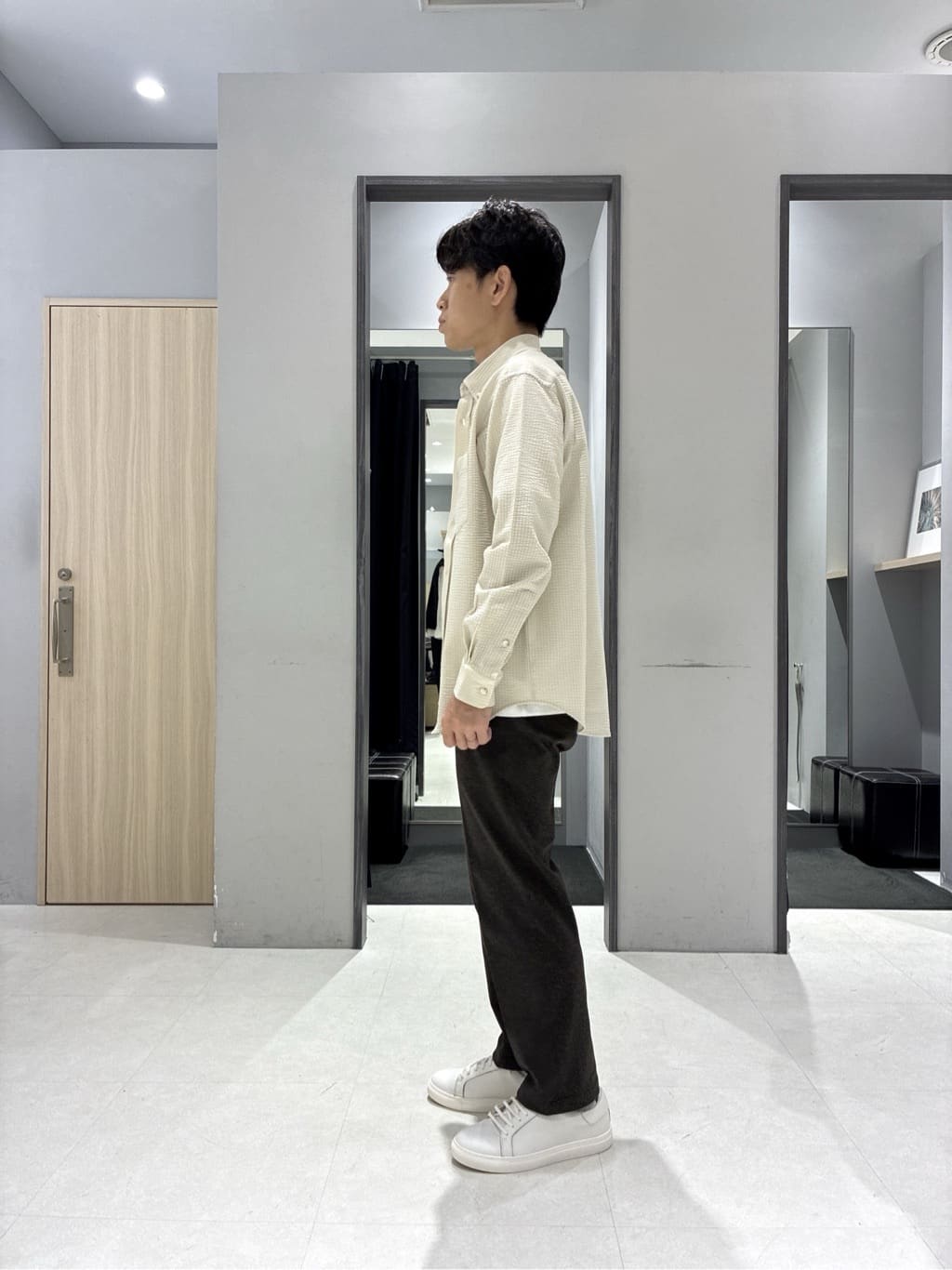 わいずみさんの「TAKEO KIKUCHI｜【COOL CITY WEAR】インドライ天竺モックネック プルオーバー /吸汗速乾」を使ったコーディネート