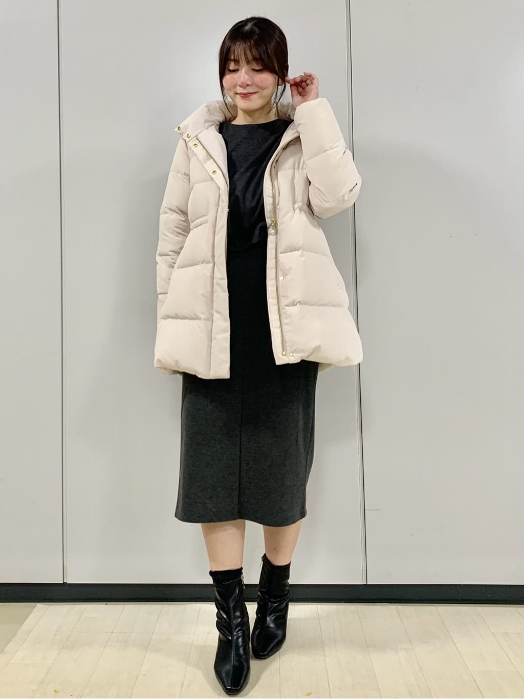 kasumiさんの「index｜KAWADAダウンドロストミドルコート【撥水／洗濯機OK／2WAY／静電気防止裏地】《XS～3L》」を使ったコーディネート