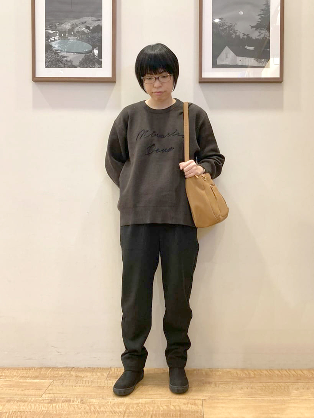 ruさんの「SHOO･LA･RUE｜【洗濯機可/ちくちくしにくい】大人のための スウェットライク刺繍ロゴニット」を使ったコーディネート