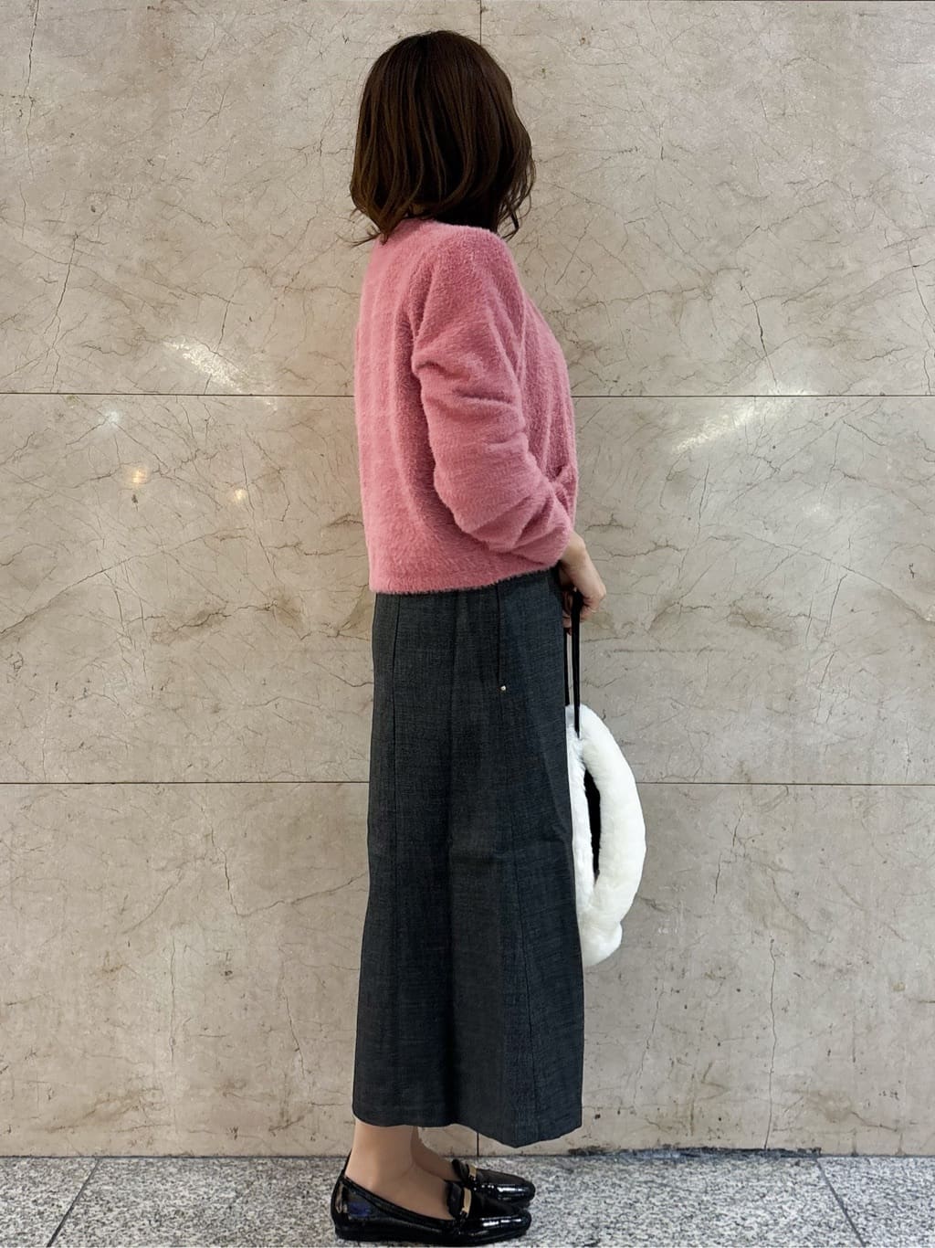 hさんの「index｜フラワージャカードパフスリーブトップス【洗濯機OK】」を使ったコーディネート