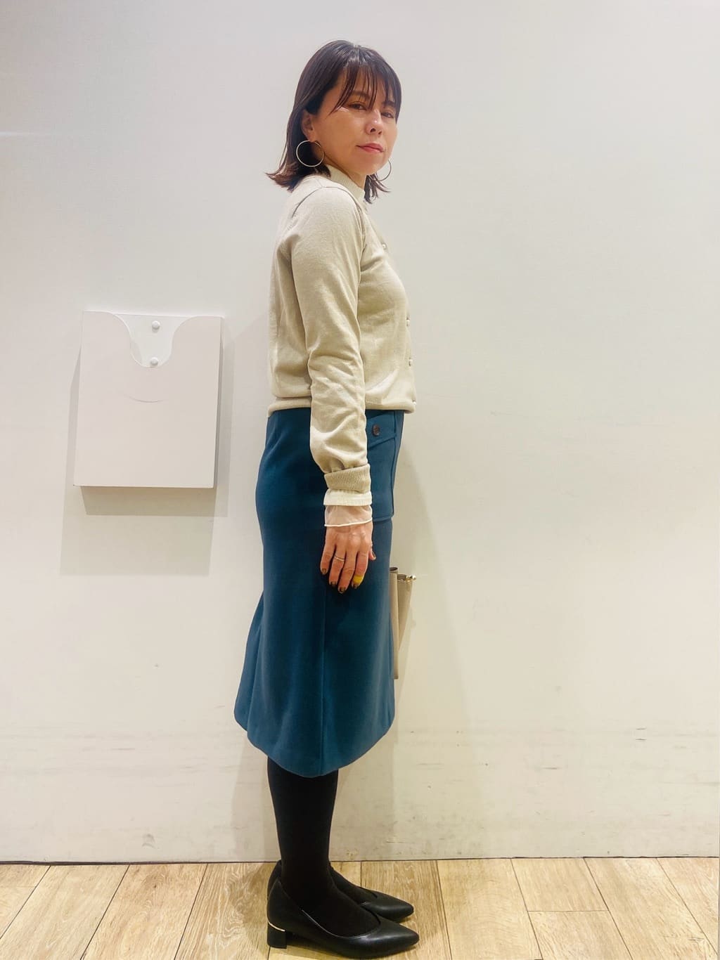 YUKOさんの「index｜ビジュークルーネックカーディガン【洗濯機OK】」を使ったコーディネート