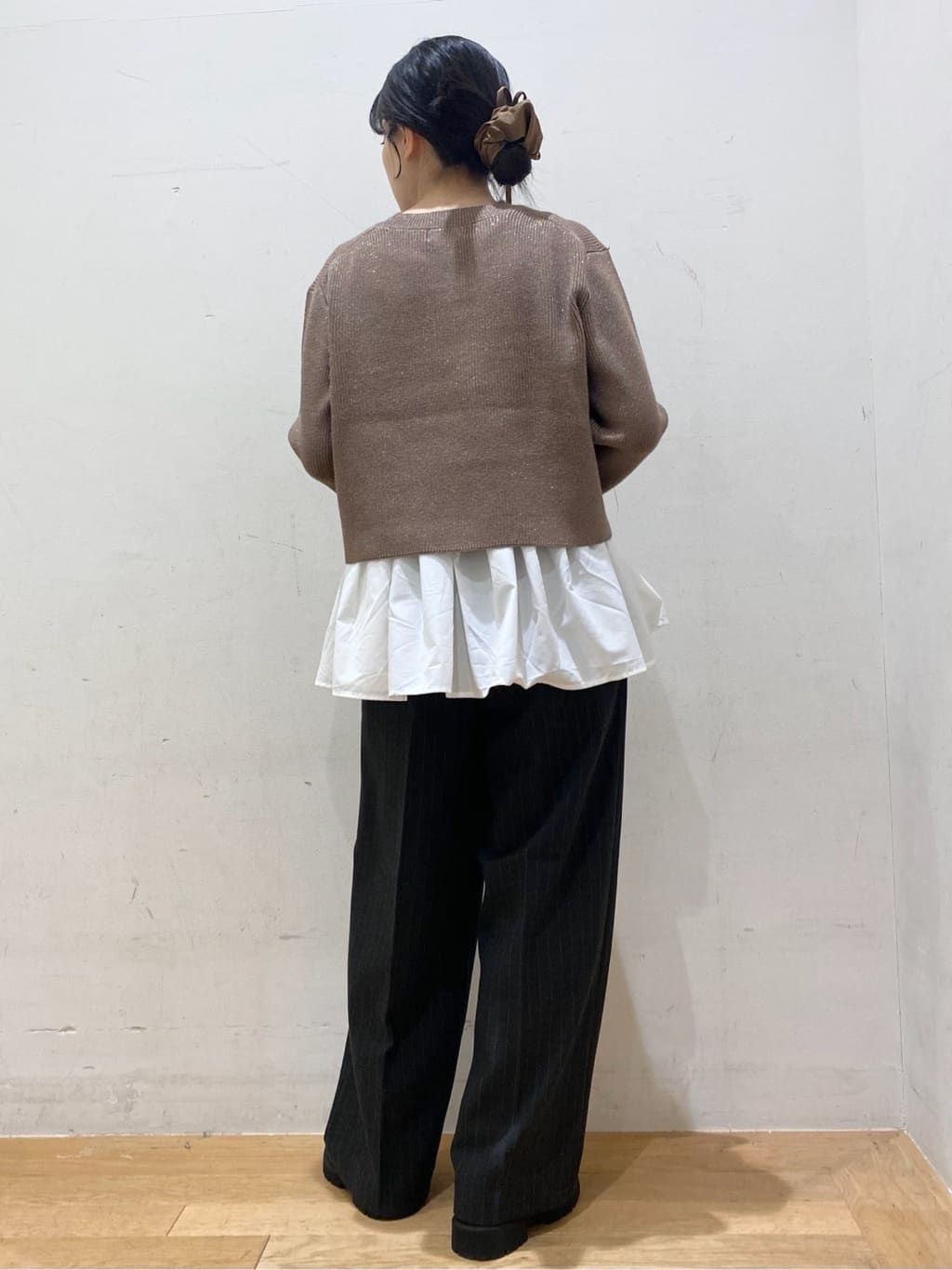 みなみさんの「OPAQUE.CLIP｜《ツインセット》ショートラメニット&times;フレアタンクトップ【洗濯機OK】」を使ったコーディネート