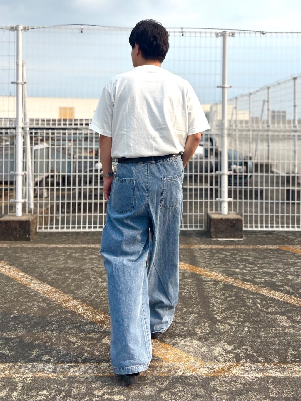 タニさんの「THE SHOP TK｜ワンポイントベアーロゴ半袖Tシャツ【洗濯機OK】」を使ったコーディネート