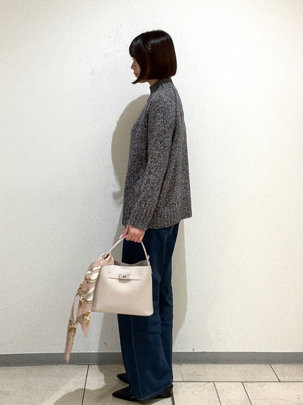 Itoさんの「UNTITLED｜【グレー/ブルー/ジーンズ】ソフトワイドデニムパンツ」を使ったコーディネート
