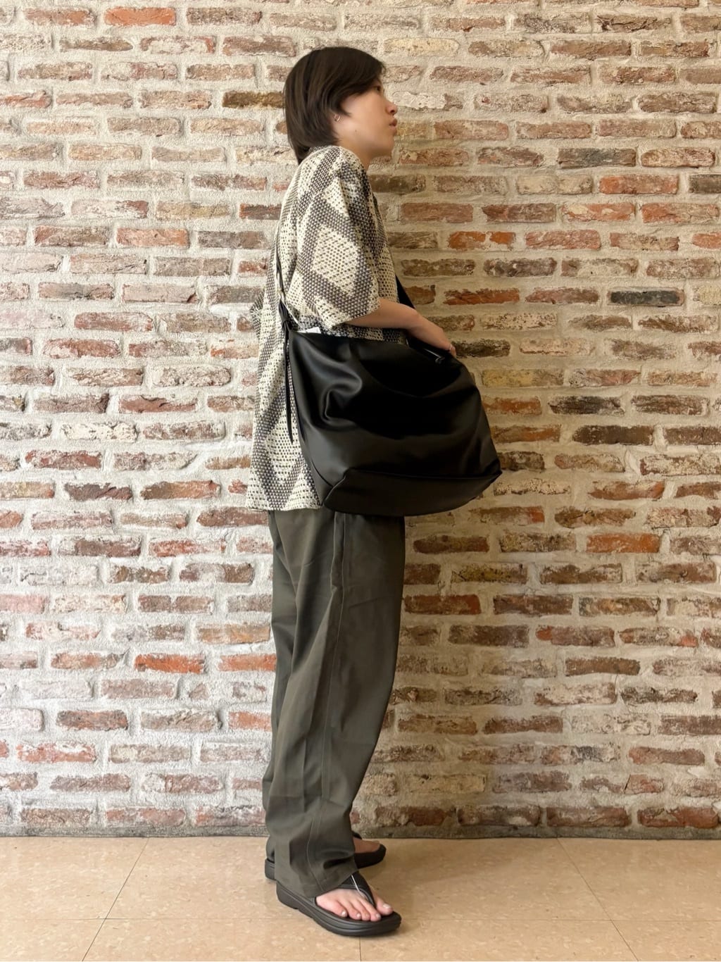しばさんの「THE SHOP TK｜【6色展開】さらさらフレンチニット【毛玉になりにくい/洗濯機OK】」を使ったコーディネート