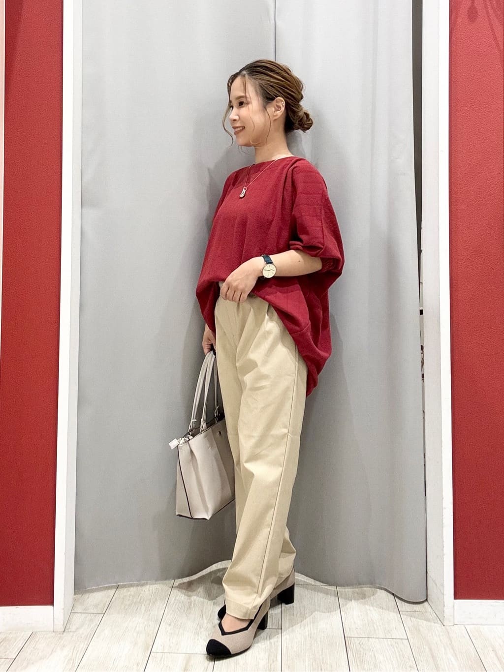 shioさんの「SHOO･LA･RUE｜【洗える/S-LL/美脚シルエット】ハイパーストレッチ テーパードパンツ」を使ったコーディネート