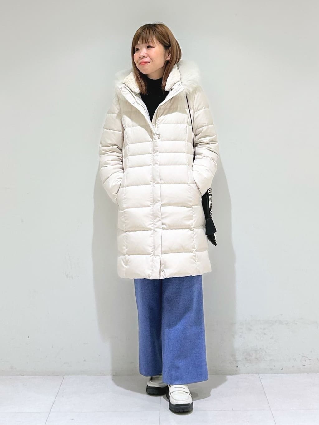 tsuyuさんの「INDIVI｜【洗える／毛玉になりにくい】エクストラファインウール ハイネックニット」を使ったコーディネート