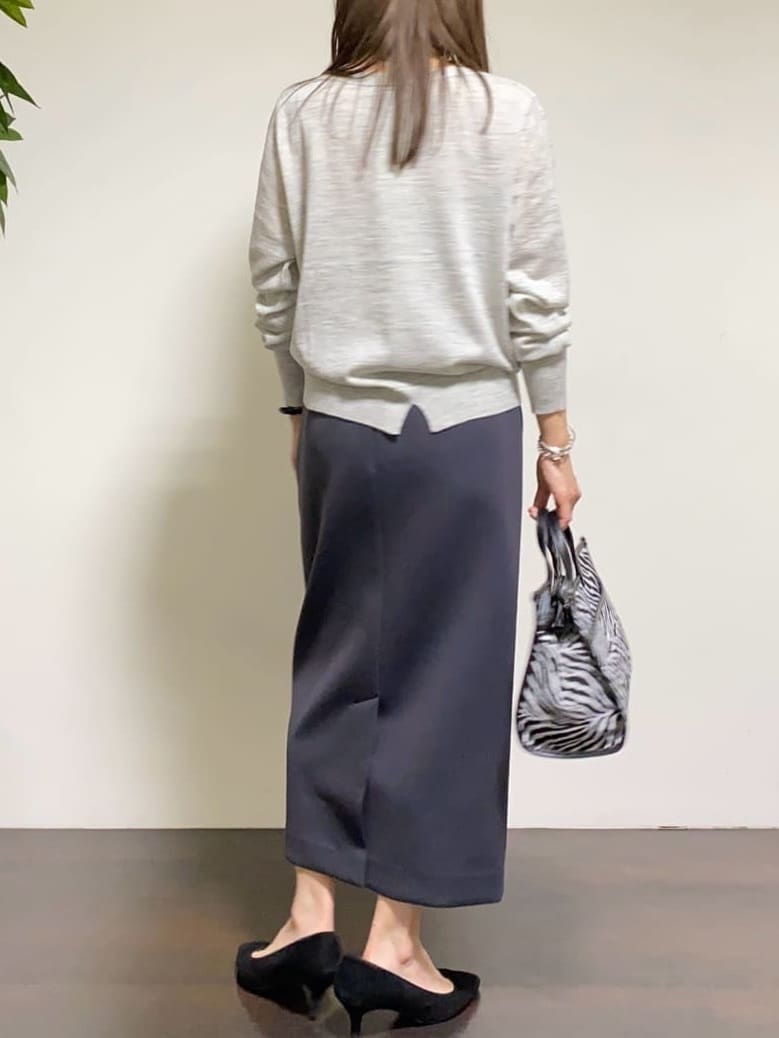 tomoさんの「UNTITLED｜【アンサンブル可/洗える/ボタンなし】シルクウールカシミヤ 着流しカーディガン」を使ったコーディネート