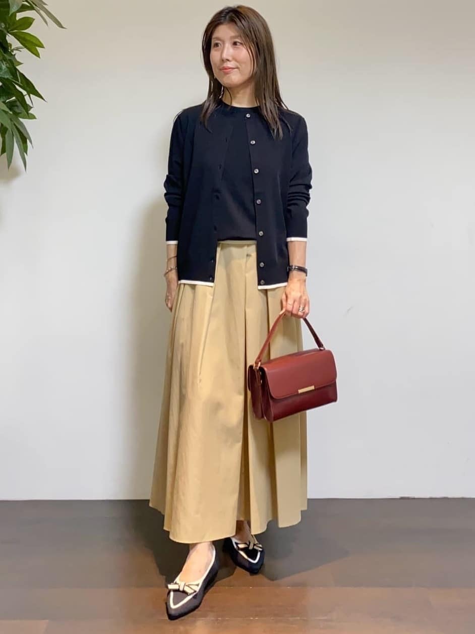 tomoさんの「UNTITLED｜【アンサンブル可/薄手/洗える】5分袖クルーニット」を使ったコーディネート