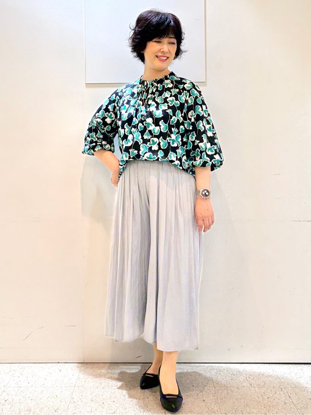 ヤスコさんの「Reflect｜【ウエストゴム仕様／長く着られる◎】スカーチョパンツ」を使ったコーディネート
