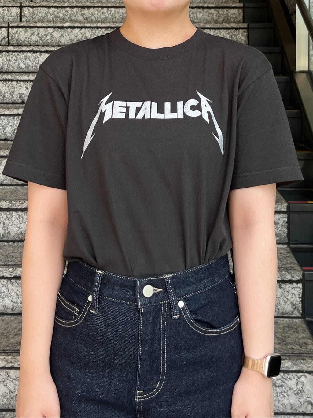 HANNAさんの「OPAQUE.CLIP｜ロックTシャツ別注アソート【GREEN DAY／METALLICA／THE BEATLES】」を使ったコーディネート
