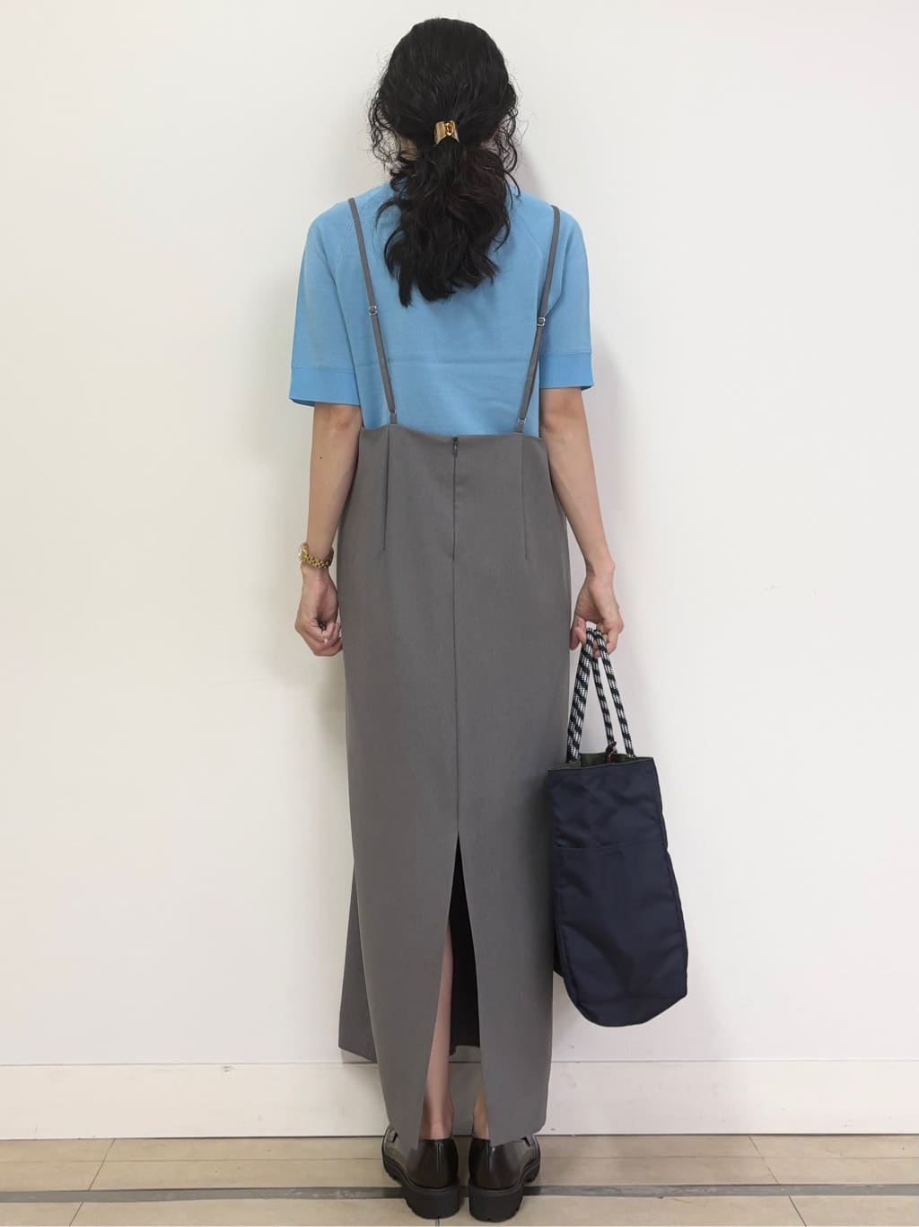 YOKOTAさんの「DRESSTERIOR｜◆【美人百花/モデル美香着用】コンフォートアイラインキャミワンピース」を使ったコーディネート