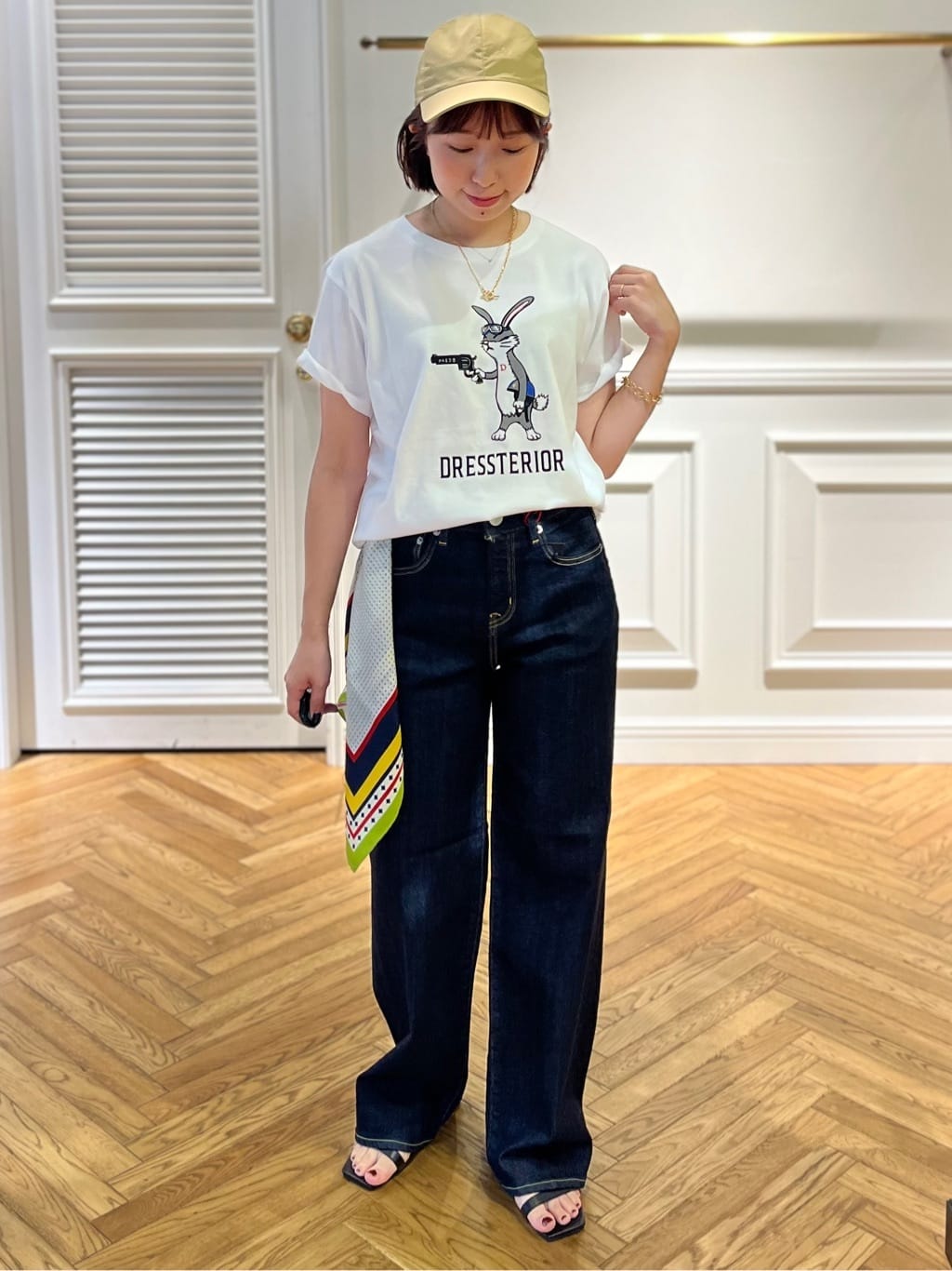 つじ まこさんの「DRESSTERIOR｜チェーンブレスレット」を使ったコーディネート