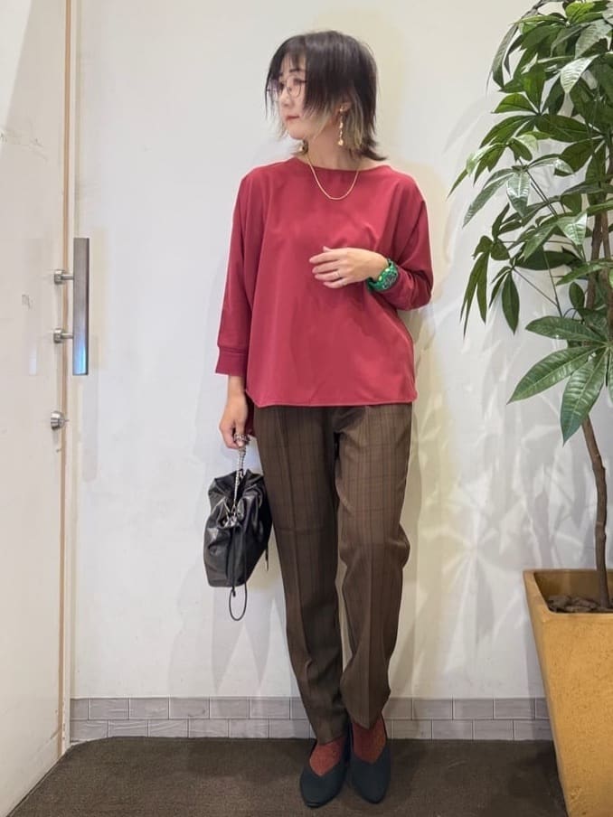 misakiさんの「SHOO･LA･RUE｜【高レビュー/洗濯後しわになりにくい】1枚でサマ見え 8分袖ドルマンブラウス」を使ったコーディネート