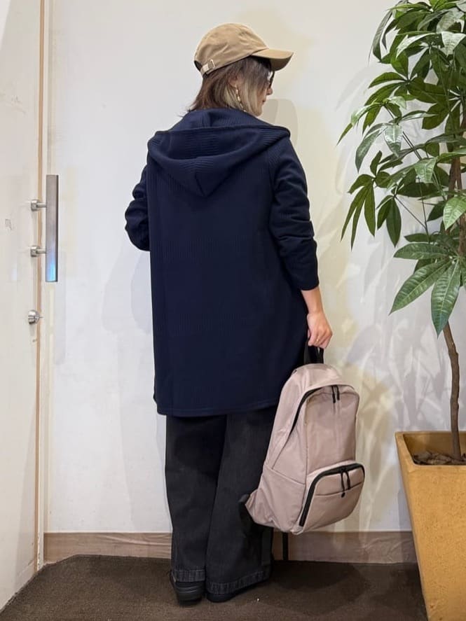 misakiさんの「SHOO･LA･RUE｜【S-LL】インせず決まる 背中タック入り パフ袖トップス」を使ったコーディネート