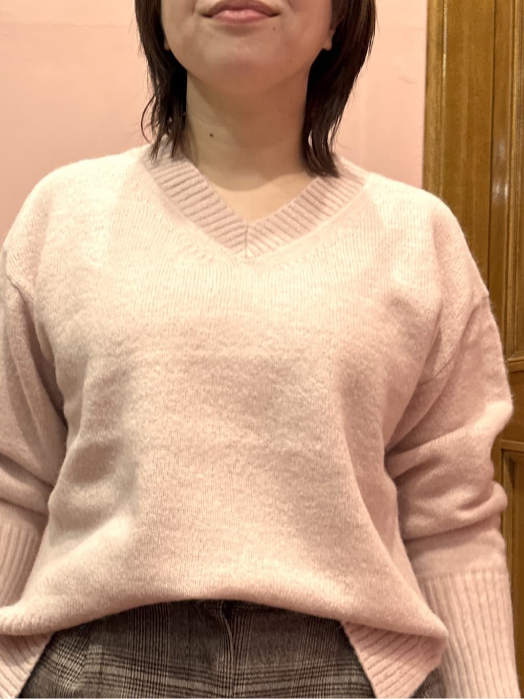 komatsuさんの「DRESSTERIOR｜アルパカブレンドVネックニット」を使ったコーディネート