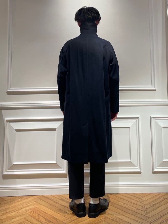 橋本さんの「DRESSTERIOR｜オックスフォード ラウンドカラーシャツ」を使ったコーディネート