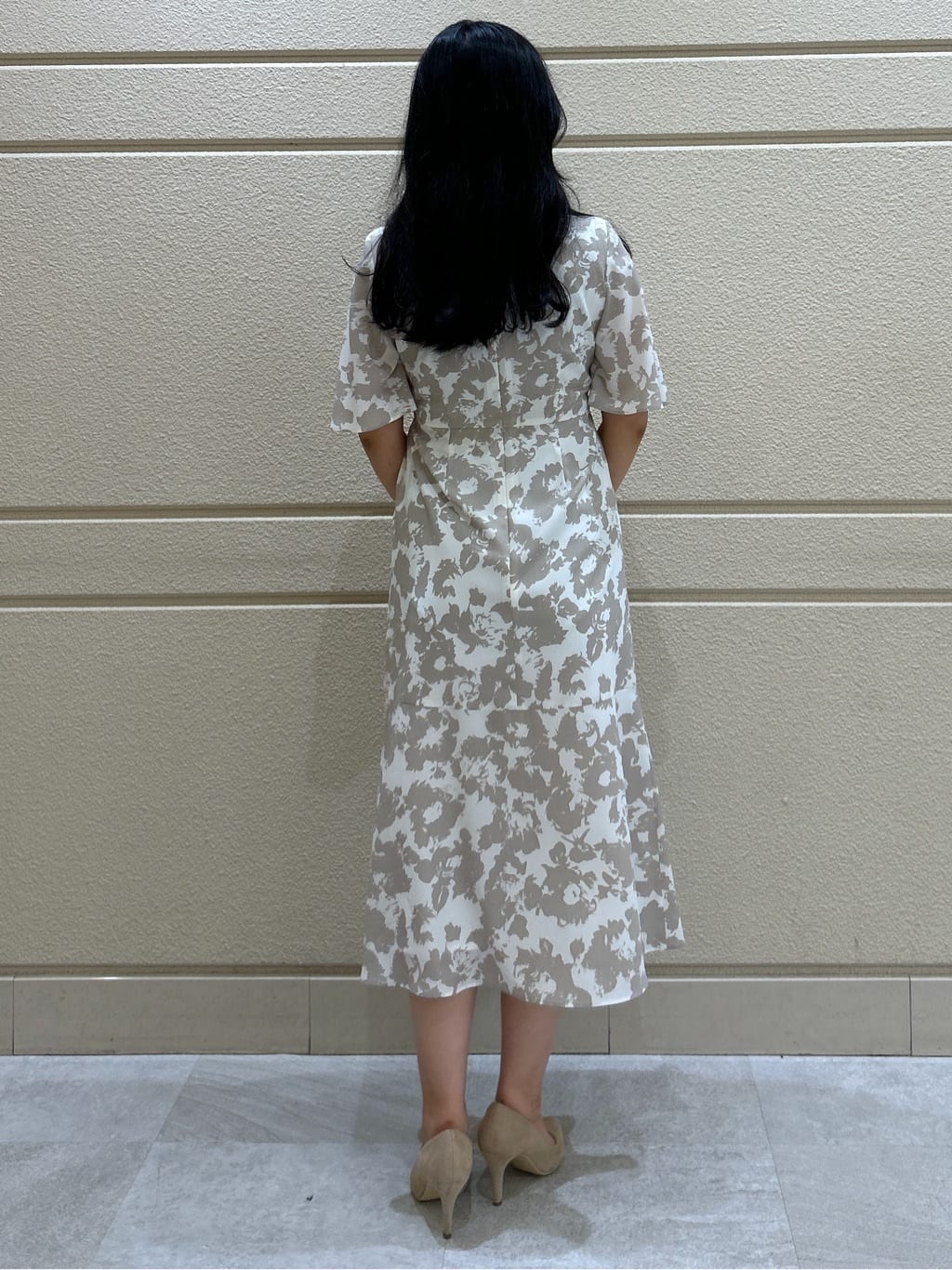 Momokaさんの「COUP DE CHANCE｜【手洗い可／日本製】花柄ワンピース」を使ったコーディネート