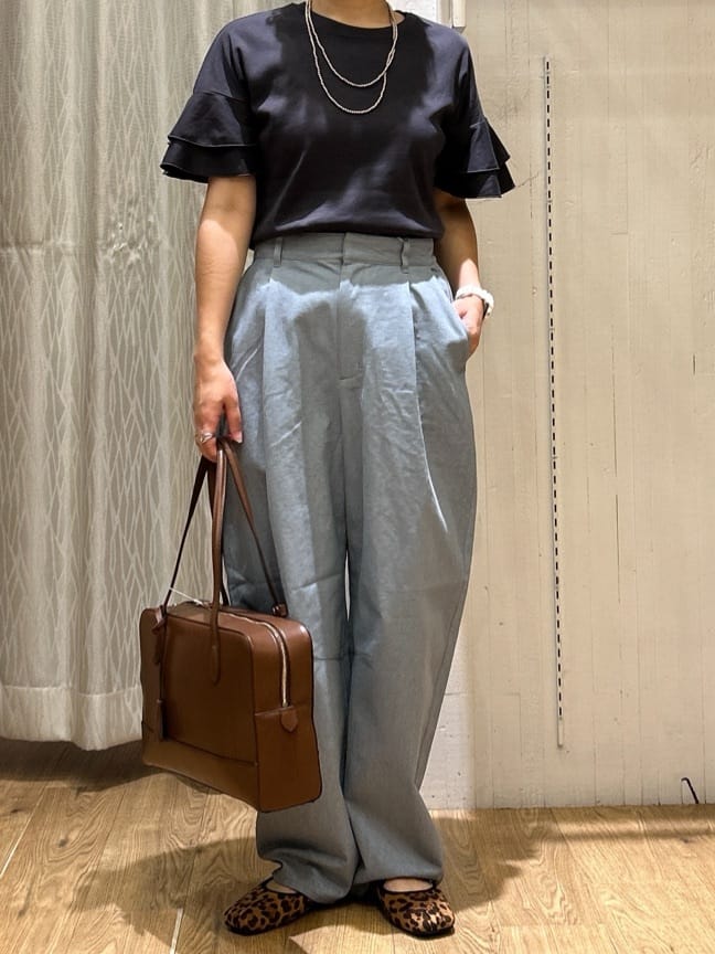ga_riさんの「THE SHOP TK｜【汗染み防止】袖フリルTシャツ【UVカット/洗濯機OK】」を使ったコーディネート
