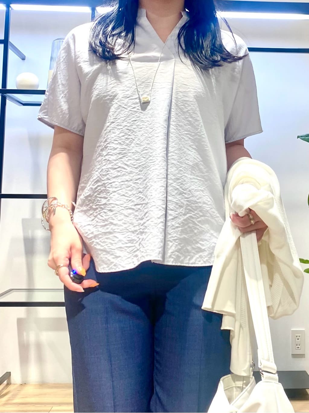 misakiさんの「INDIVI｜スクエアトップロングネックレス」を使ったコーディネート
