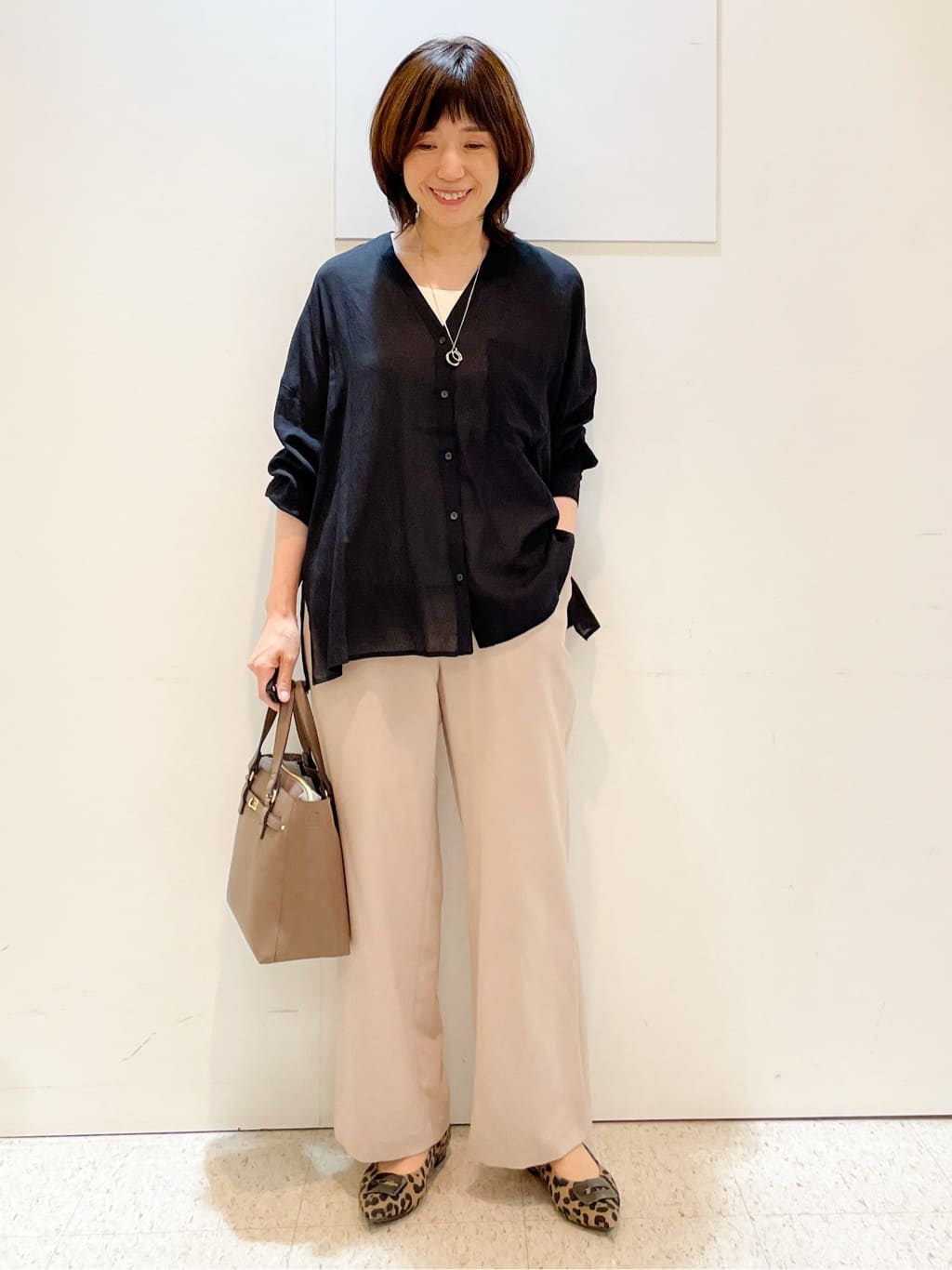 めいさんの「Reflect｜【接触冷感／マシンウォッシュ可／ウエスト総ゴム】ワイドシルエットパンツ」を使ったコーディネート