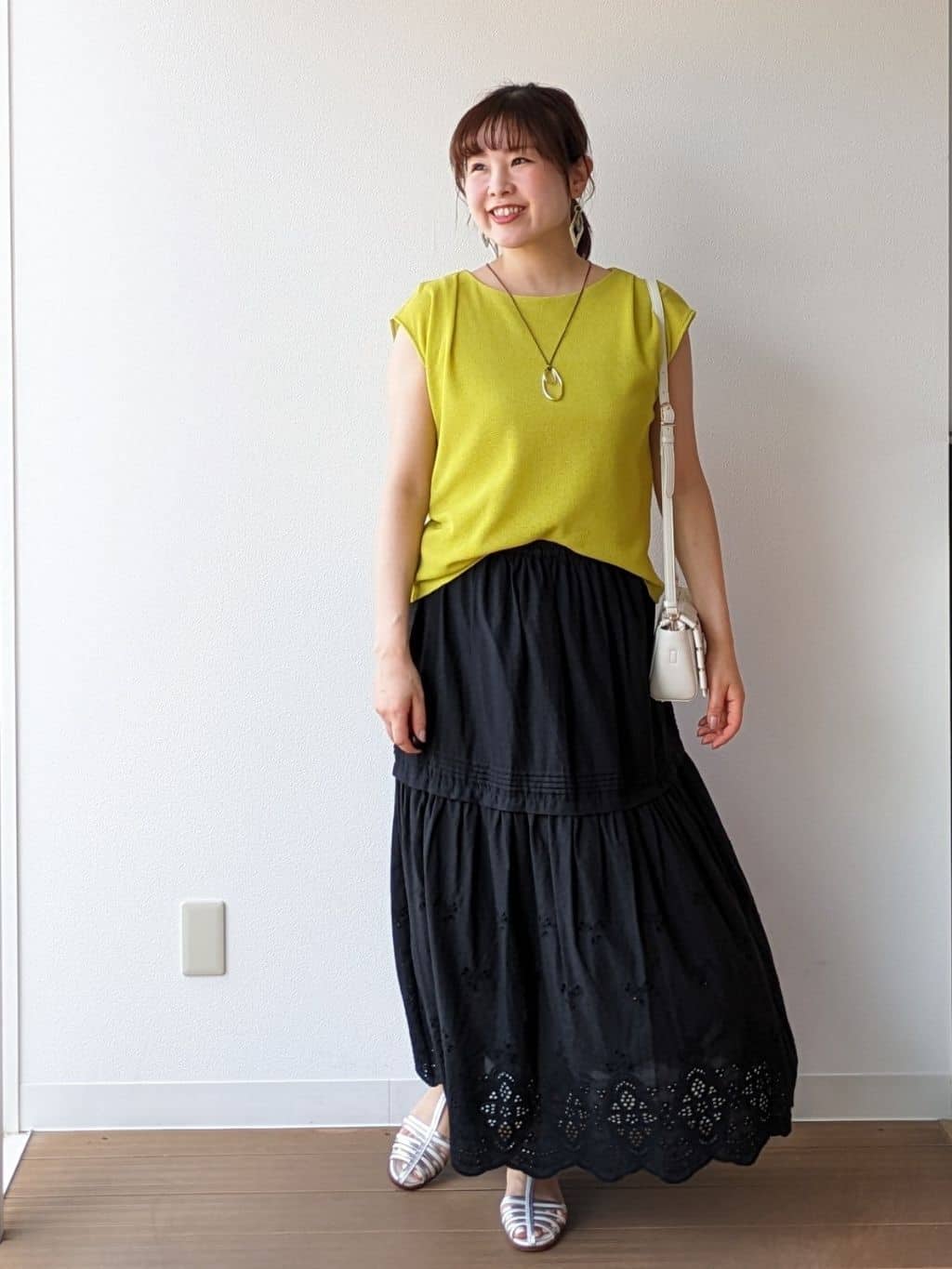 なみきさんの「UNTITLED｜【ジャージ素材】インナードッキングシアーカットソー」を使ったコーディネート