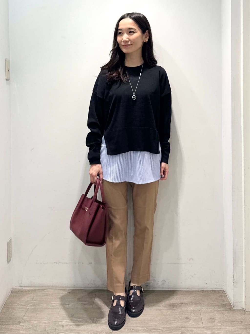 yuicciさんの「OPAQUE.CLIP｜《ツインセット》リラクシーサイドスリットニット&times;ドッキングタンク【洗濯機洗い可】」を使ったコーディネート