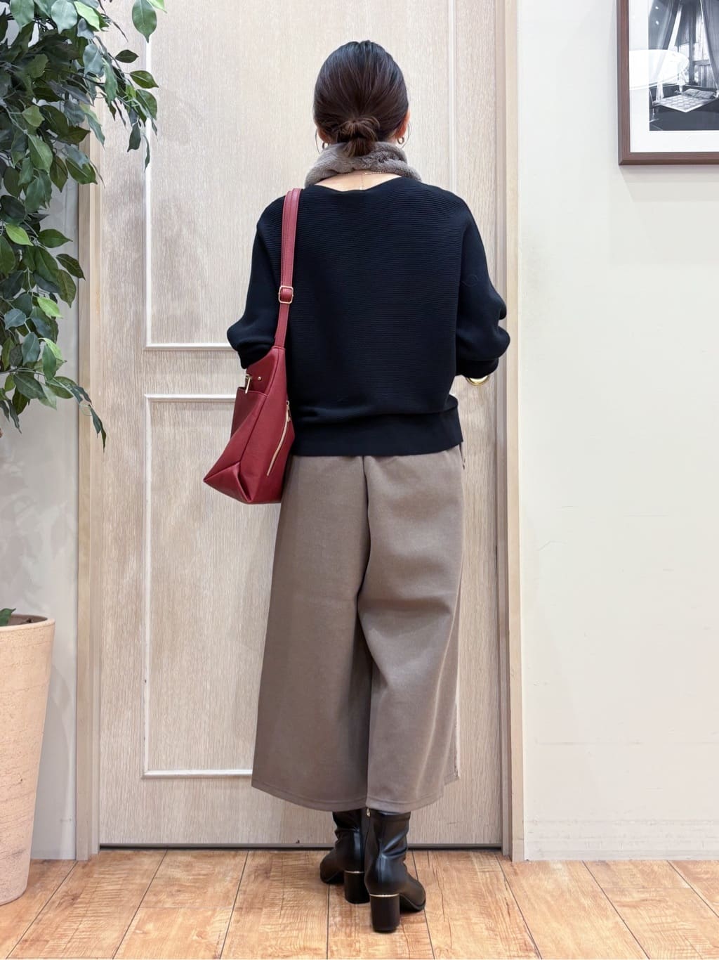 なみさんの「SHOO･LA･RUE｜【洗濯機可】美脚見え あったか圧縮ニット ガウチョパンツ」を使ったコーディネート